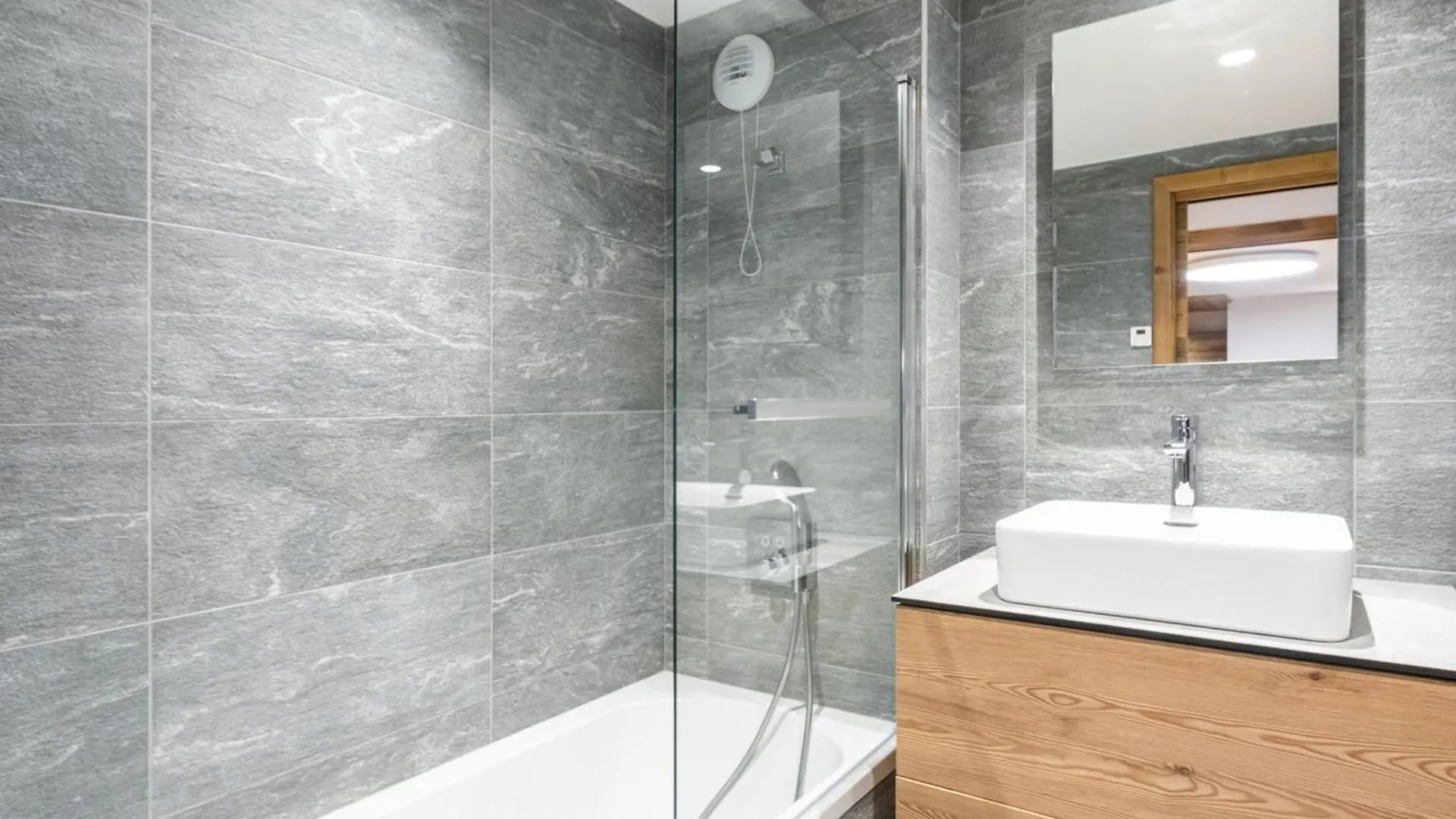 Appartement De Standing A Courchevel Village - 8 Pers, 87M², Parking, Casier A Ski - Fr-1-618-29 France